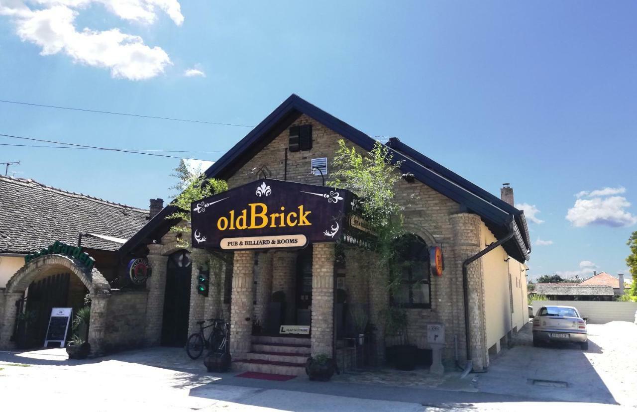 Oldbrick Pub Ξενοδοχείο Σόμπορ Εξωτερικό φωτογραφία